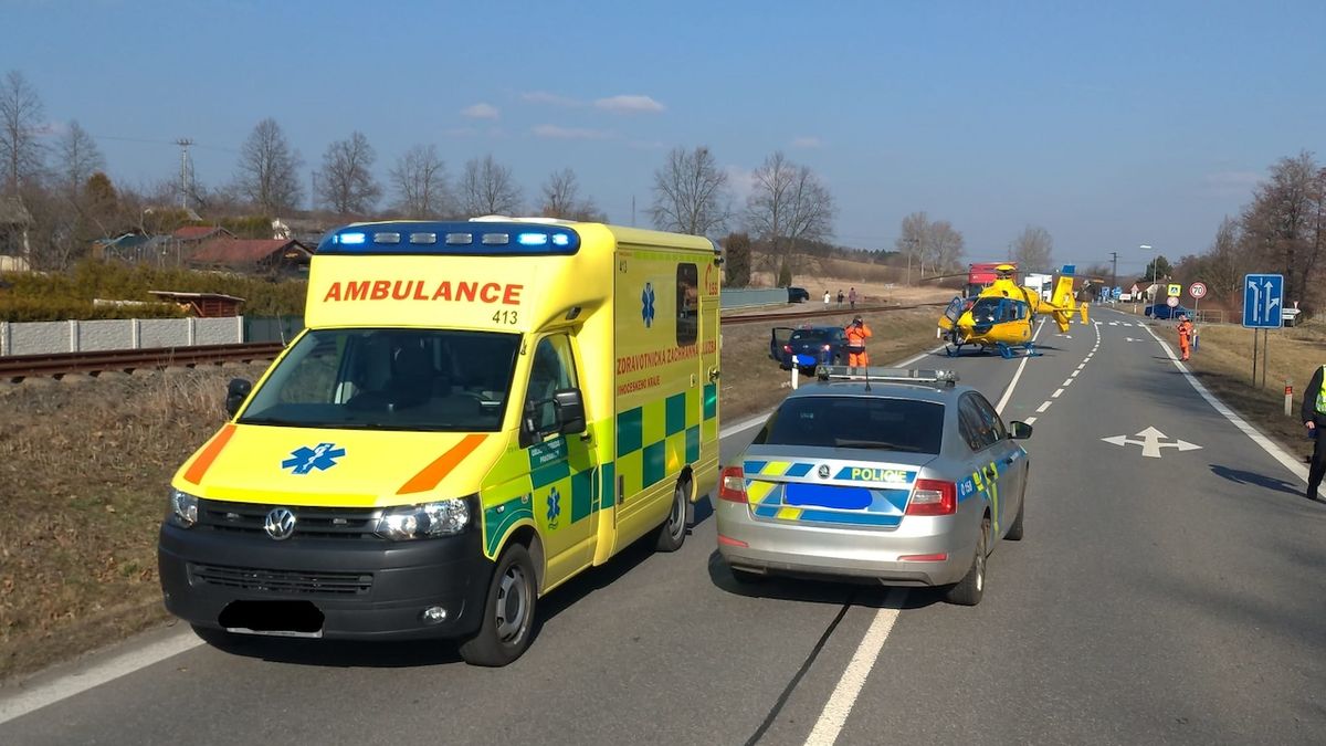 Cyklistku na jihu Čech srazilo auto, na místě zemřela